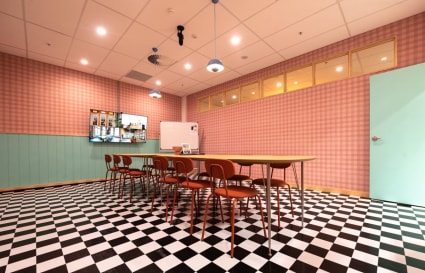 7 Person Serviced Office 