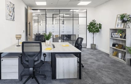 Internal Private Office for up to 6 People | 212 Sq. Ft.