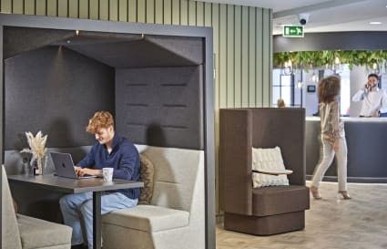 External Private Office for up to 3 People | 130 Sq. Ft.