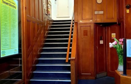 10 Person Private Office in London | 301 Sq. Ft.