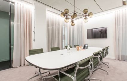 12 Person Private Office in London | 512 Sq. Ft.