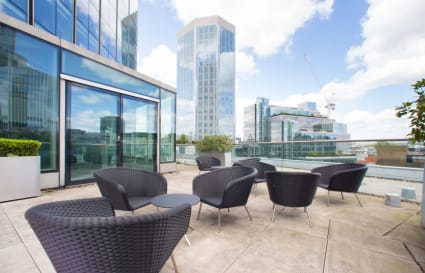 9 Person External Private Office in London | 326 Sq. Ft.