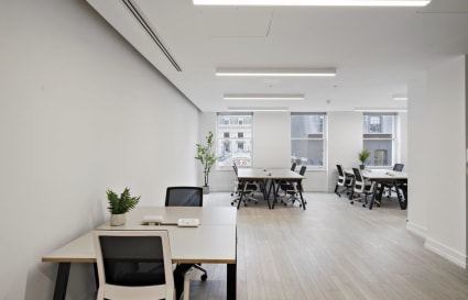 26 Person Managed Office in Mayfair | 926 Sq. Ft. 