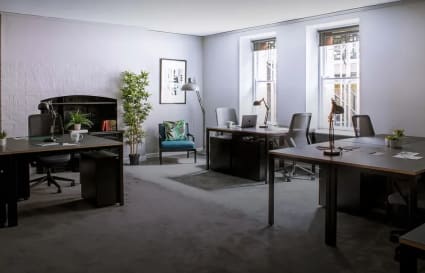 Private Office for up to 6 People