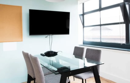 Private Office for up to 3 People | 110 sqm
