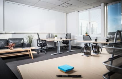 5 Person Office Available | 273 Sq. Ft.