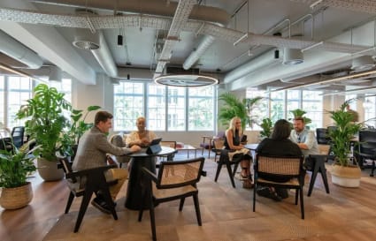 32 Person External Managed Office in London with 2 Meeting Rooms | 2,850 sq ft