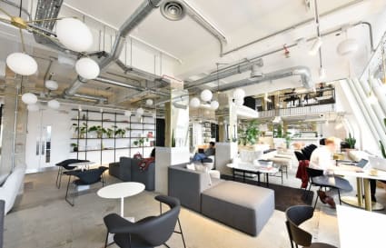 10 Person External Private Office in London | 323 sq ft
