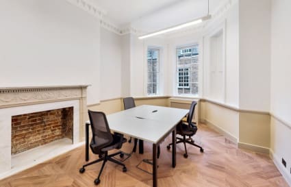 3 Person Private Office in London | 135 sq ft