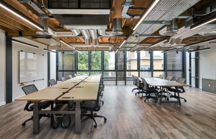 18 Person Private Office with Meeting Room | 960 Sq. Ft.