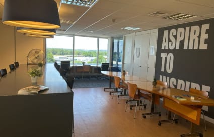 Private Office for up to 6 People