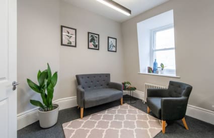 6 Person Private Office | 200 Sq. Ft.