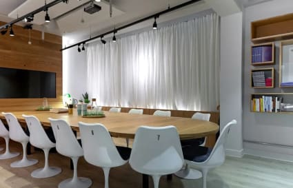 38 Person External Private Office in London | 1,150 sq ft