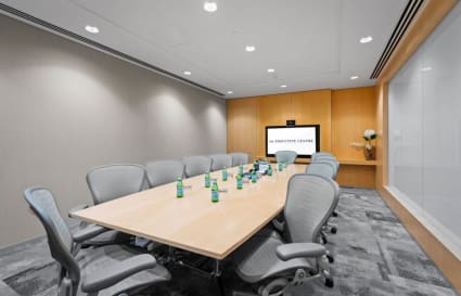 Private Office for up to 13 People with 2pax Manager Suites & 10pax Boardroom