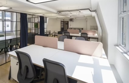 Private Office for up to 5 People | 414 Sq. Ft.