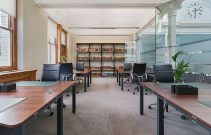 8 Person Private Office in London | 475 Sq. Ft.