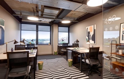 9 Person Private Office in London | 305 Sq. Ft.