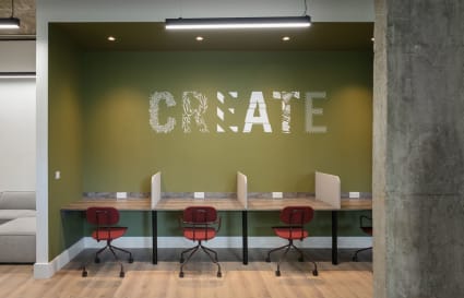 6 Person Private Office in London | 248 Sq. Ft.