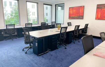 16 Person External Private Office in Melbourne | 36 sqm