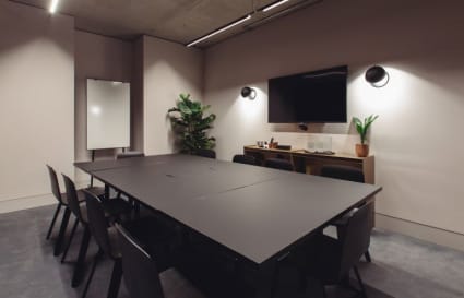 12 Person Private Office with Phone Booth | 571 Sq. Ft.