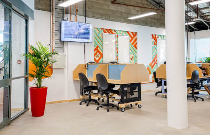 5 Person Serviced Office 