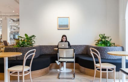 3 Person Private Office in London | 90 Sq. Ft.