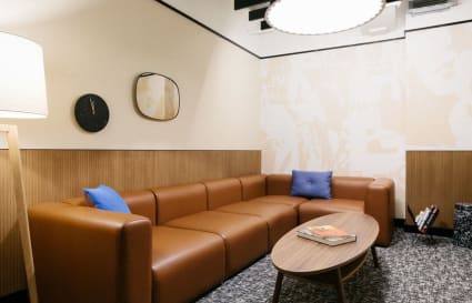 10 Person Private Office | 256 Sq. Ft.