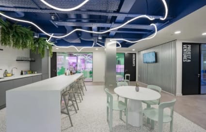 12 Person External Private Office | 362 Sq. Ft.