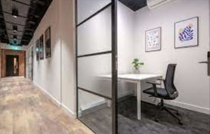 10 Person Private Office | 400 Sq. Ft. 