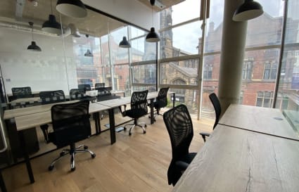 13 Person External Private Office