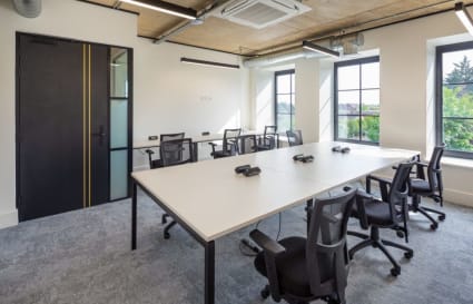 Private Office for up to 27 People | 1,370 Sq. Ft. 