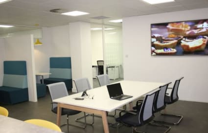 Private Office for up to 8 People