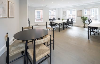 Private Office for up to 10 People | 777 Sq. Ft.