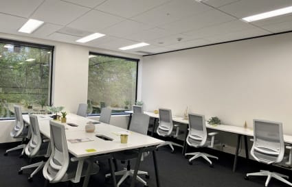 10-Pax Window Private Office in Canberra City