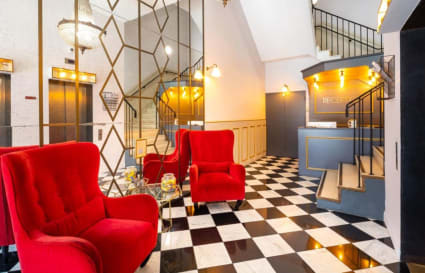Private Office for up to 53 People with 2 Meeting Rooms | 1,853 Sq. Ft.