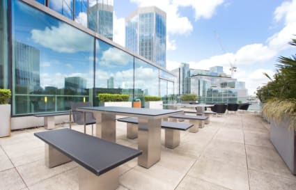 14 Person External Private Office in London | 484 sq ft