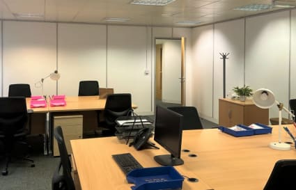 Private Office for up to 4 People | 225 Sq. Ft.