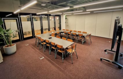 Private Office for up to 24 People | 687 Sq. Ft.
