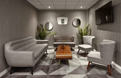 Private Office for up to 10 People | 285 Sq. Ft.