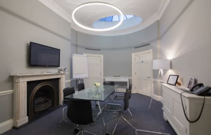 Private Office for up to 5 People | 200 Sq. Ft.