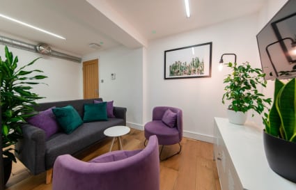 Private Office for up to 12 People | 370 Sq. Ft.