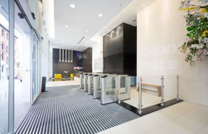 23 Person External Private Office | 812 Sq. Ft.