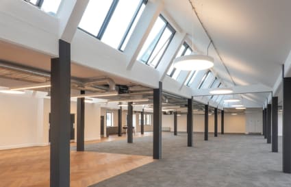 Private Office for up to 92 Desks with Meeting Room, Kitchen etc | 6,499 sq. ft.
