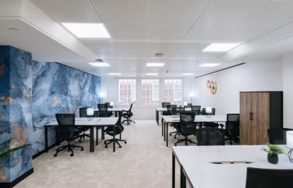 52 Person External Private Office with 3 Meeting Rooms in London | 1,820 sq ft
