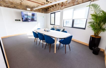 4 Person Serviced Office 