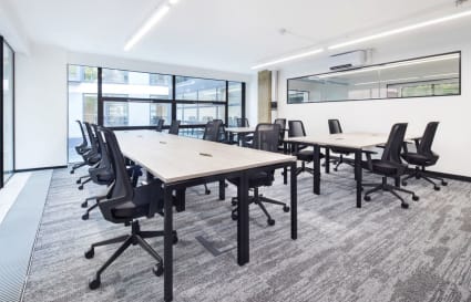 10 Person Private Office in London