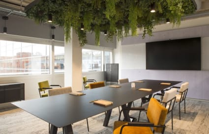 6 Person Office Available | 226 Sq. Ft.