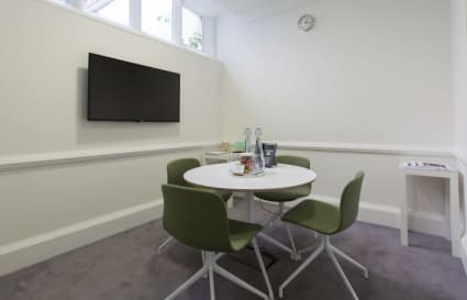 5 Person Private Office | 217 Sq. Ft.