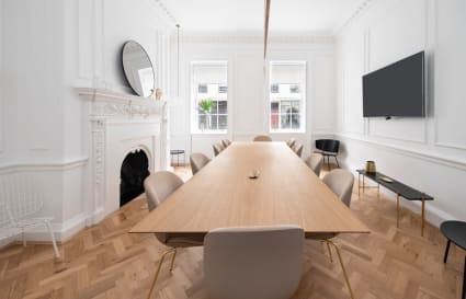 Private Office for up to 7 People | 253 Sq. Ft.