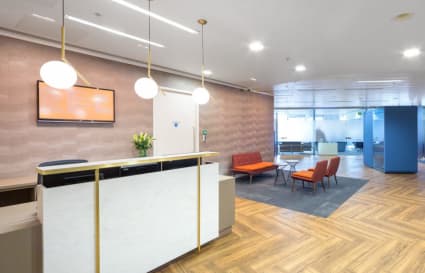 8 Person Internal Private Office | 300 Sq. Ft.